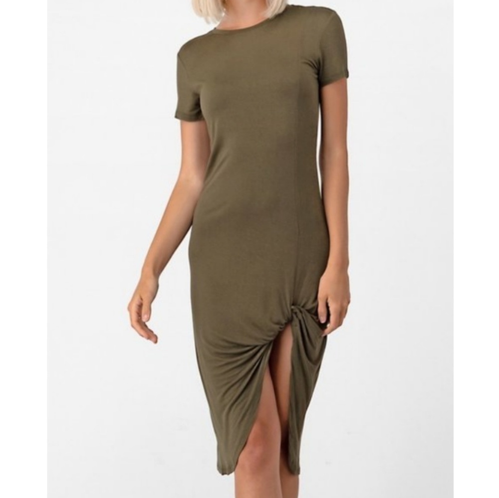 🆕🌿HEARTS AND HIPS KNOTTED SIDE SLIT DRESS🌿